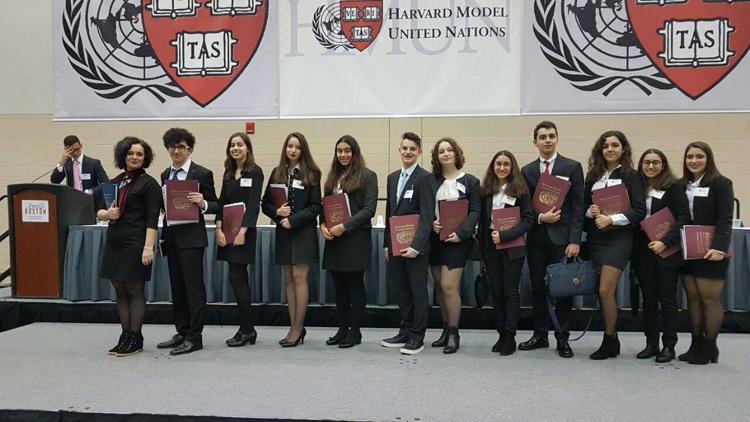 Liseliler Harvard MUN Konferansına katıldı