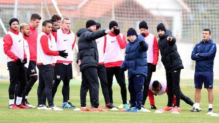 Antalyaspor teknik direktörü Çalımbay kariyer rekorunu kırdı