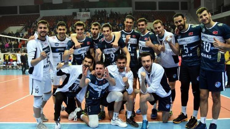 Arkas Güzelbahçede voleybol okulu açıyor