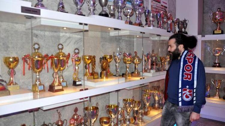 Fenerbahçenin kupasını alıp kaçarken yakalanan Halit Şahin: Adaletsizliğe ses getirmek için yaptım