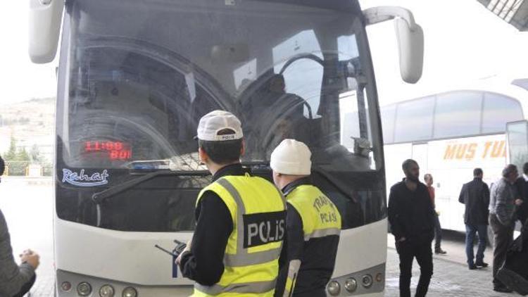 Otobüsle sivil polis, sürücü ve muavine ceza yazdırdı