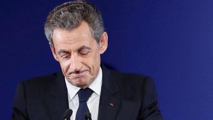 Eski Fransa Cumhurbaşkanı Sarkozy usulsüzlük iddiasıyla yargılanacak