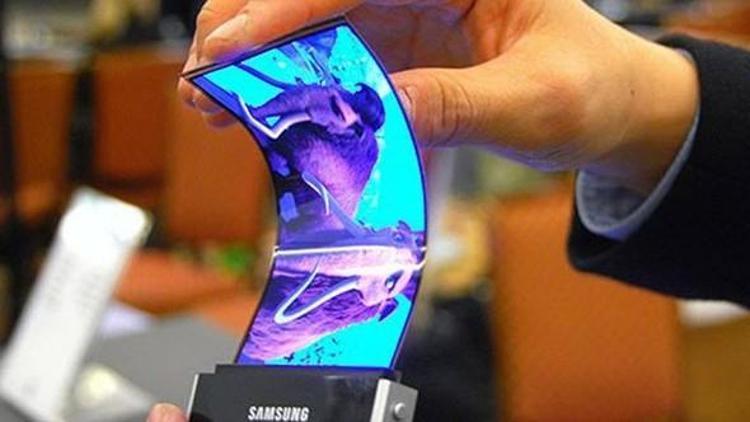 Samsungun ekranı katlanan telefonu nasıl olacak