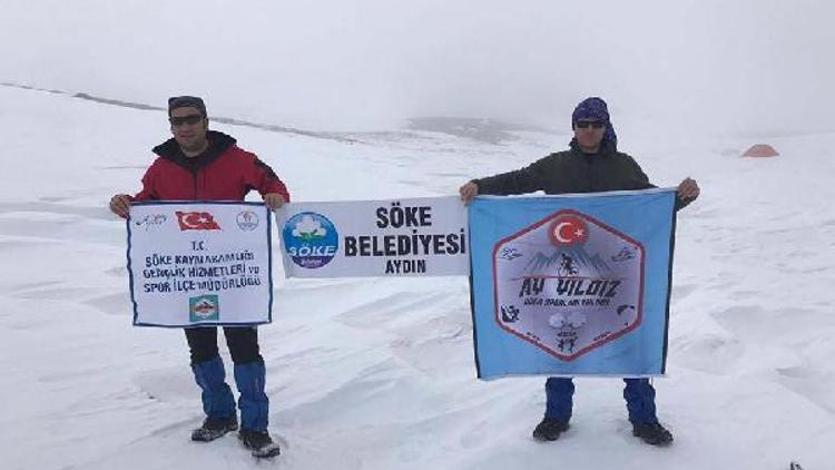 Aydınlı dağcılar Erciyese tırmandı