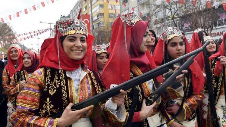 Kahramanmaraşta kortej yürüyüşü yapıldı