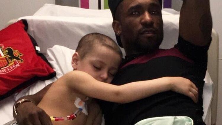 Jermain Defoe, mutluluğun resmini çizdi