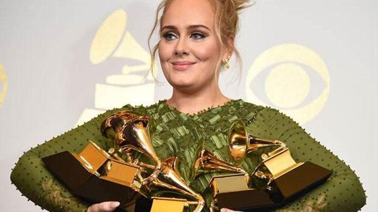 Grammy Ödülleri kazananları kimler oldu 2017 Grammye Adele damga vurdu