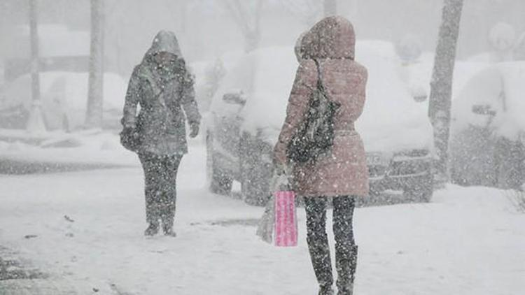 Meteorolojiden donduran İstanbul açıklaması Kar yağışı ne zaman bitecek