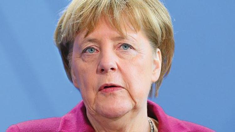 Merkel İsrail’e  ziyareti iptal etti