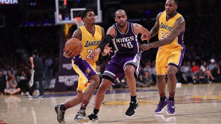 Kings, Lakersı Cousins sayesinde yendi