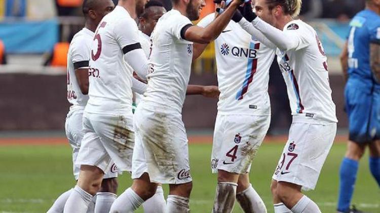 Trabzonsporu 2nci yarıda savunma oyuncuları sırtladı