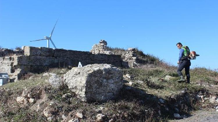 Manastırda sezon öncesi temizlik