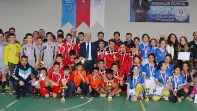 Yıldızlar Futsalda fark yarattılar