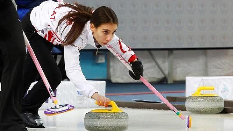 Curling kızlarda Türkiye grup lideri