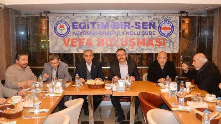 Eğitim Bir-Senden vefa buluşması