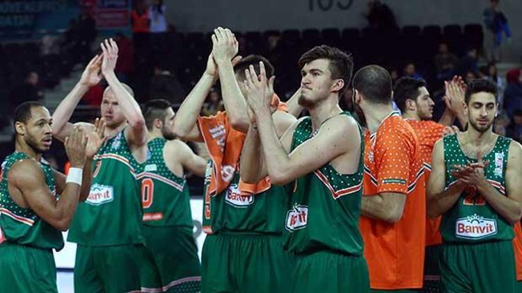 Beşiktaş Sompo Japan: 57 - Banvit: 66