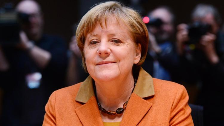 Merkel, Federal Meclis Araştırma Komisyonunda ifade verdi