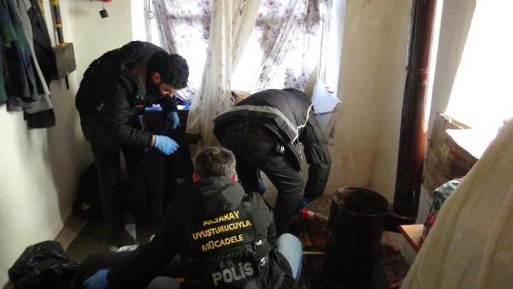 Aksarayda uyuşturucu operasyonu: 3 Afgan gözaltında