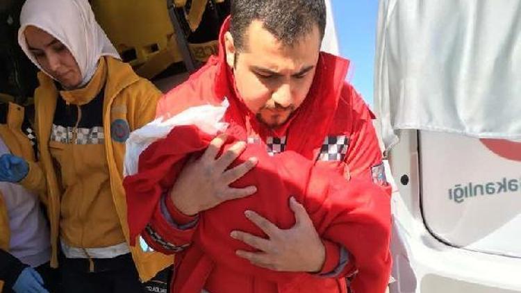 Kalp hastası minik Abdulkadir, uçakla İstanbula götürüldü