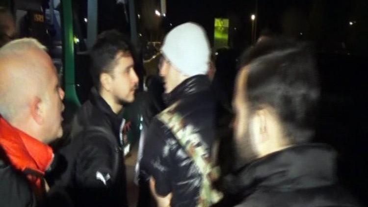 Bursasporlu futbolcuya havaalanında şok tepki: Bursa’yı terk et