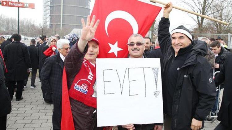 Başbakan Yıldırım’ı Oberhausen’da böyle beklediler