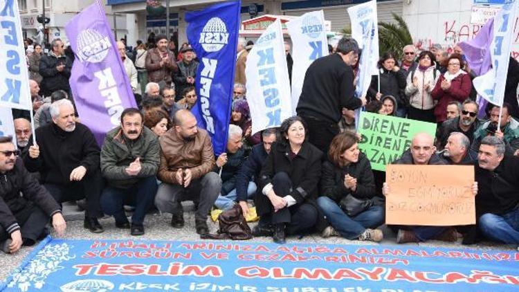 KESK, ihraçları oturma eylemiyle protesto etti