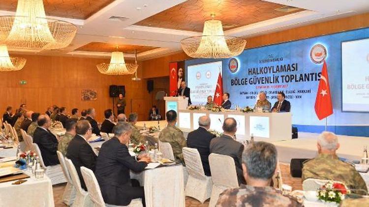 Diyarbakırda Halk Oylaması Bölge Güvenlik Toplantısı yapıldı