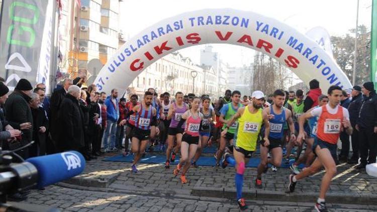 Uluslararası Yarı Maratonu Kenyalı atletler kazandı