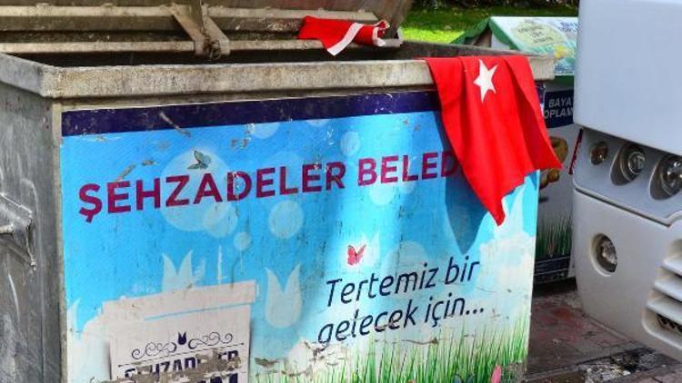 Türk bayraklarının çöpe atılmasına tepki