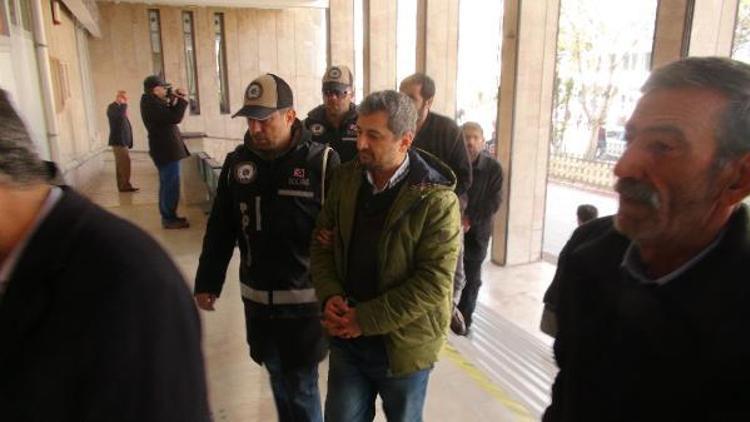 Malatya’da FETÖ’den 18 öğretmen adliyeye çıkartıldı, 1 avukat tutuklandı