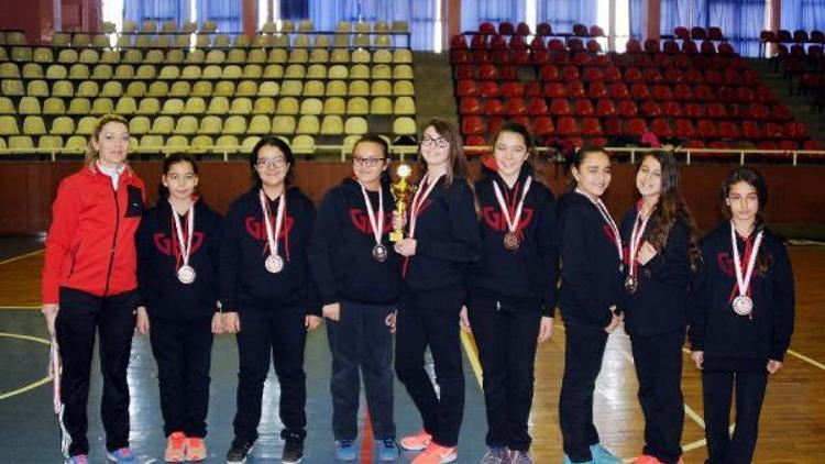 Kolej Vakfı’nın voleybol başarısı