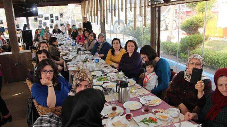 CHPli kadınlardan Hayır kahvaltısı