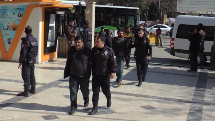 Viranşehir’deki terör saldırısının 30 şüphelisi adliyede