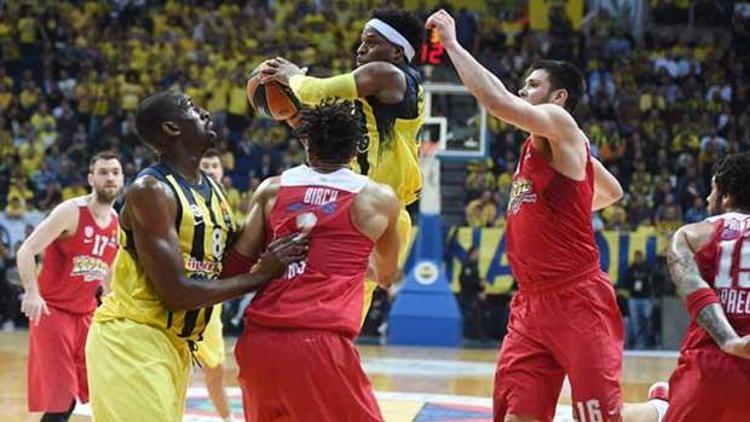 Fenerbahçe: 67 - Olympiakos: 64