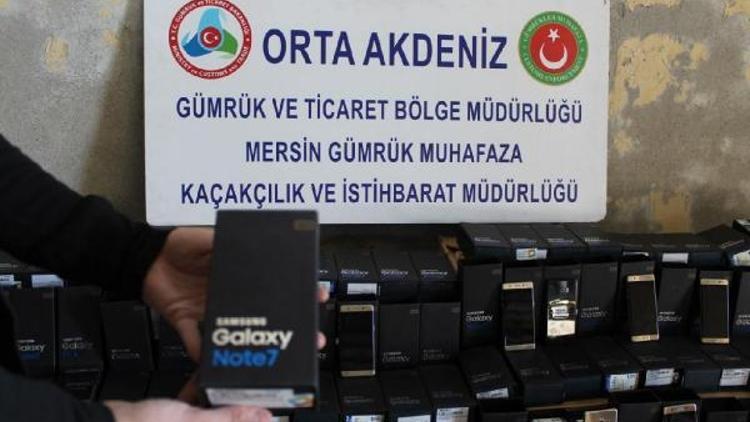 Mersin Gümrüğünde kaçak telefonlar ele geçirildi