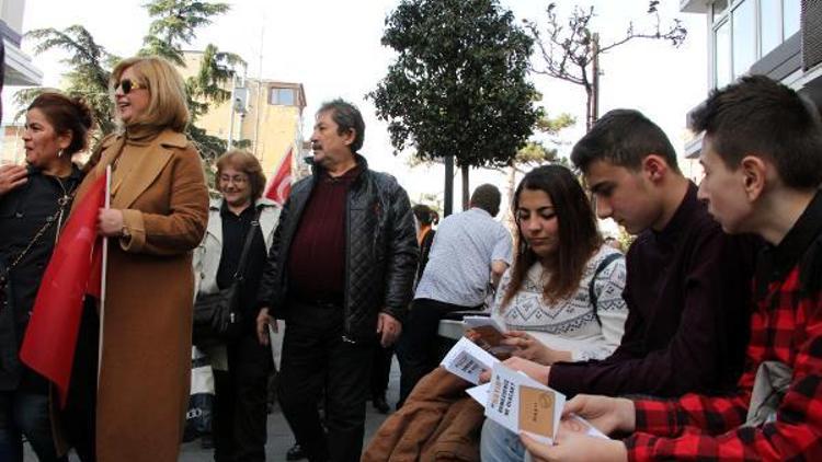 CHPliler Hayır bildirisi dağıttı