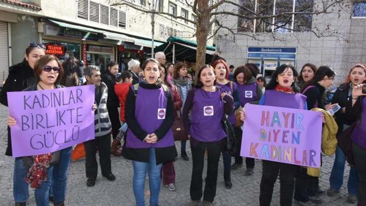 İzmirde kadınlardan hayır bildirisi