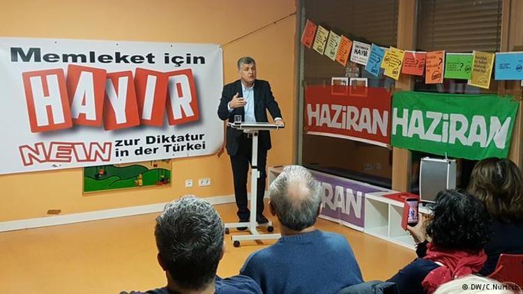 Berlin’de ‘Hayır’ toplantısı