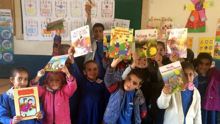 Köy okullarına 15 ayda 19 kütüphane