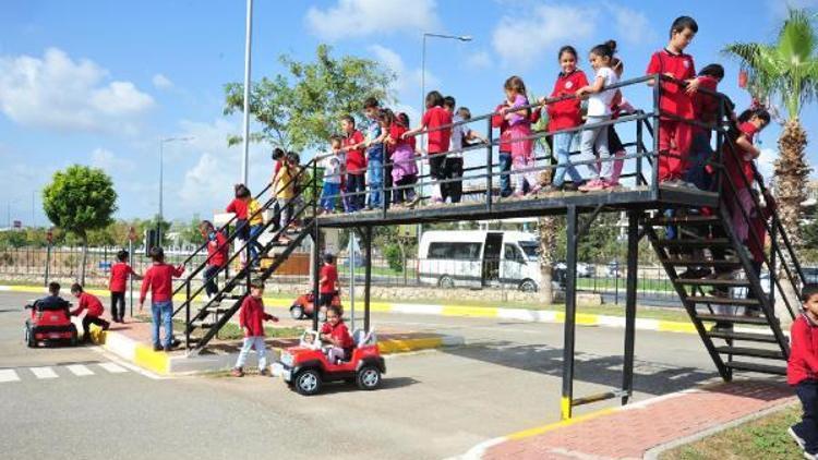 Geleceğin sürücülerine trafik eğitimi