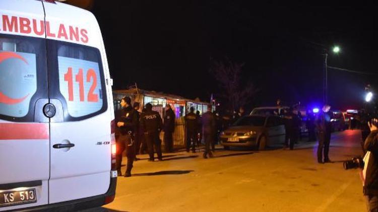 Konyada iki gurup arasında bıçaklı kavga: 1 ölü 1i polis 4 yaralı