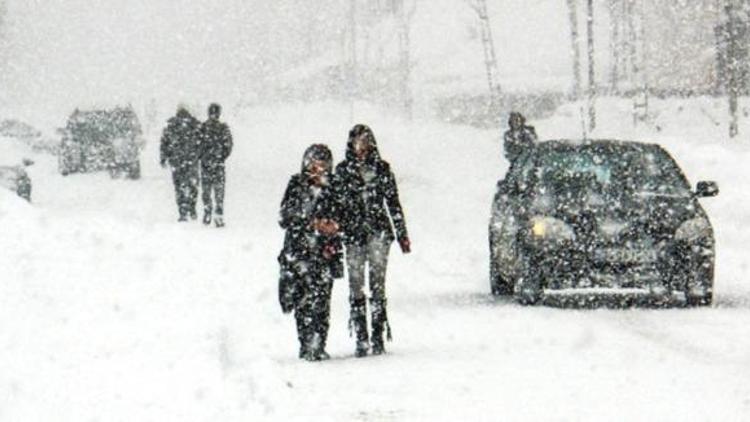 Meteoroloji uyardı: kar geri geliyor - Hafta sonu İstanbulda hava durumu nasıl olacak