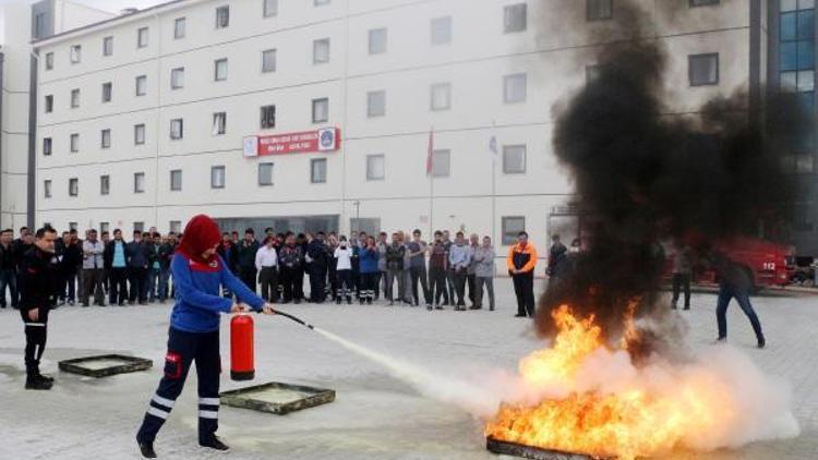 Öğrencilere afet ve yangın eğitimi