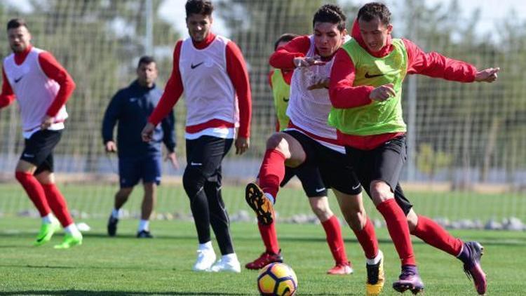 Antalyasporlu El Kabir oynamak istiyor