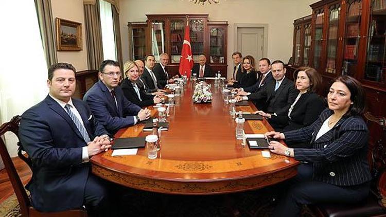 TÜSİAD heyeti Başbakanla görüştü