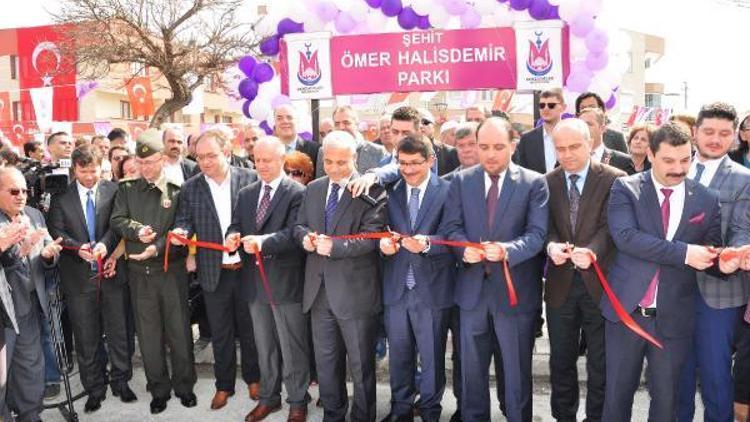 Manisada Şehit Ömer Halisdemir Parkı açıldı