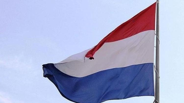 Hollanda, Türk yetkililerin yapmak istediği etkinliği iptal etti