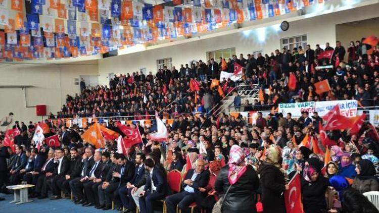 AK Parti Bitlis’te referanduma start verdi