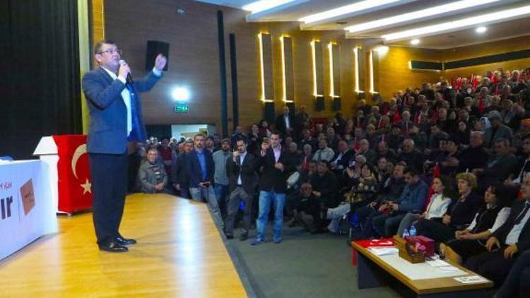 CHPli Özelden Bakan Çavuşoğluna; Senin partinde 80 FETÖcü var mı yok mu