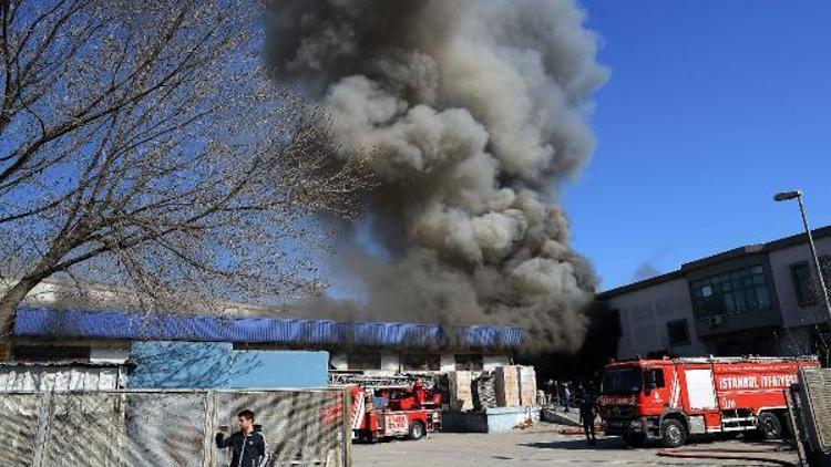 Fotoğraflar // Esenyurt Kıraçta fabrika yangını